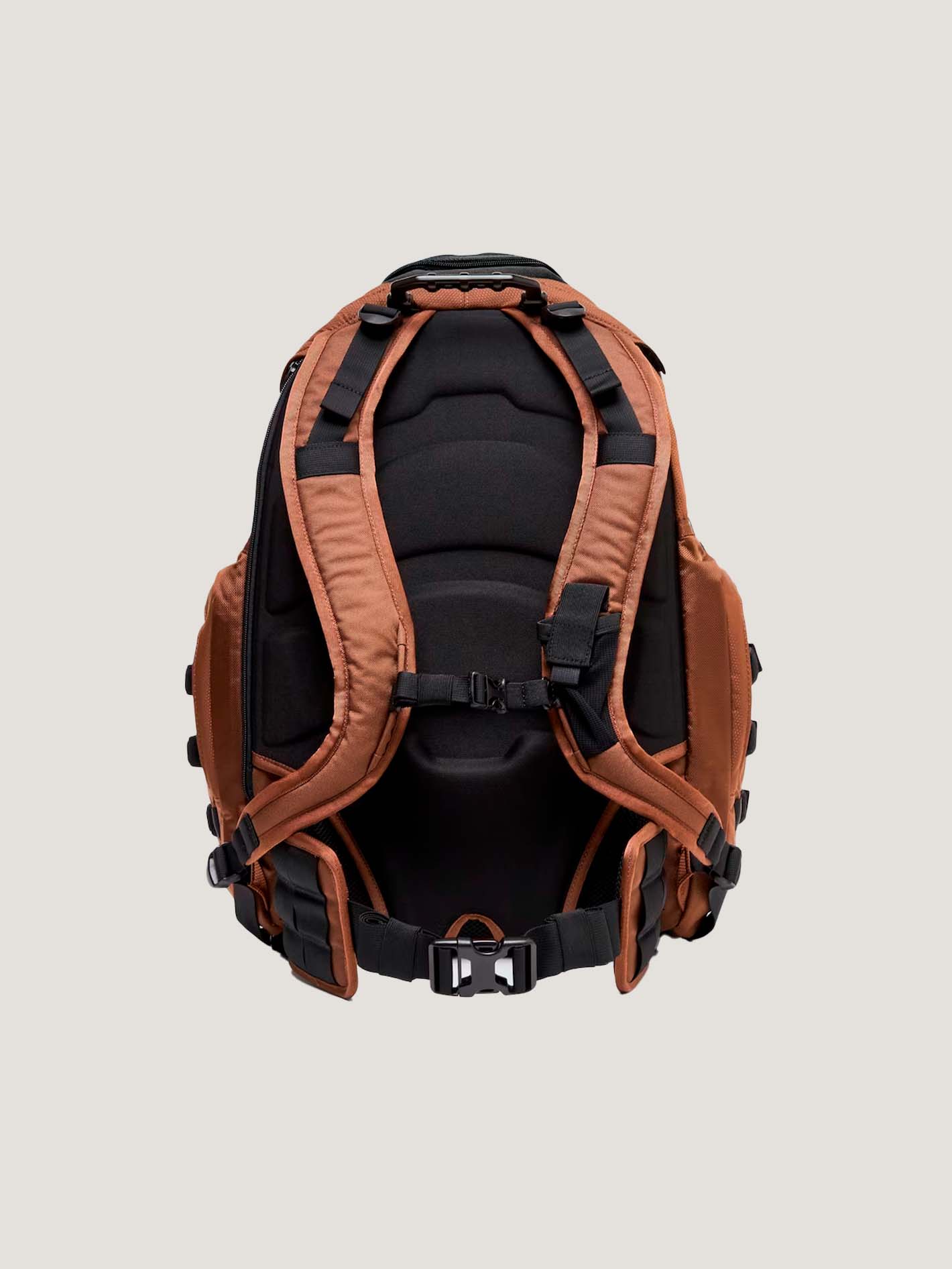 MOCHILA OAKLEY HOMBRE KITCHEN SINK - Image 23