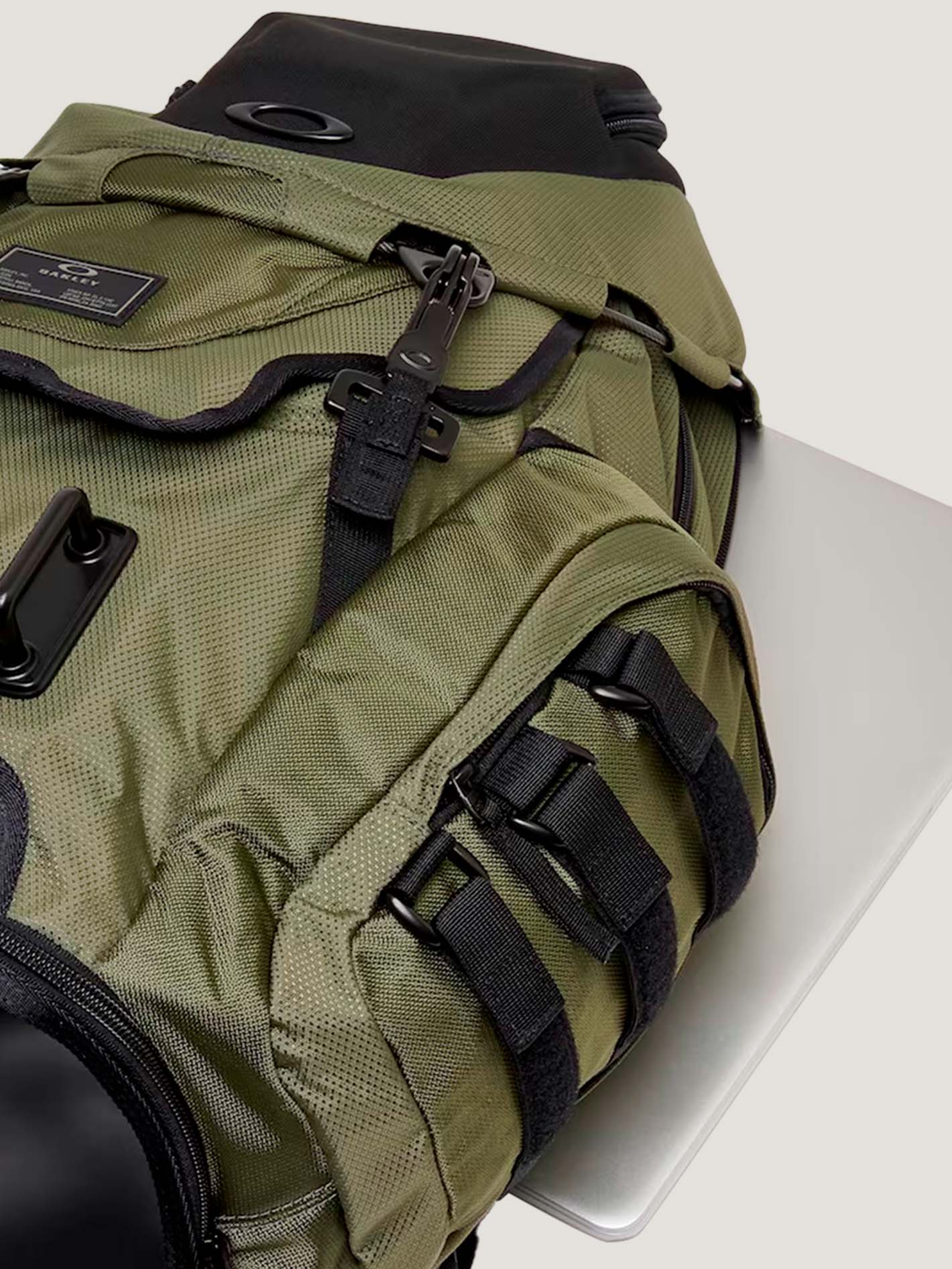 MOCHILA OAKLEY HOMBRE KITCHEN SINK - Image 30