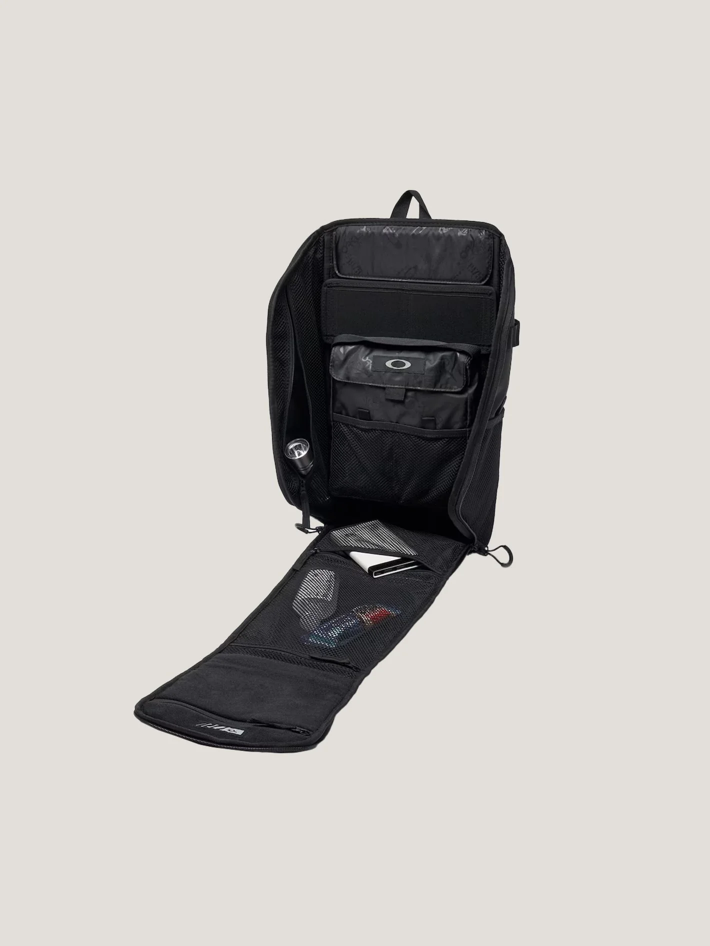 MOCHILA OAKLEY EXTRACTOR SLING PACK 2.0 - Image 4