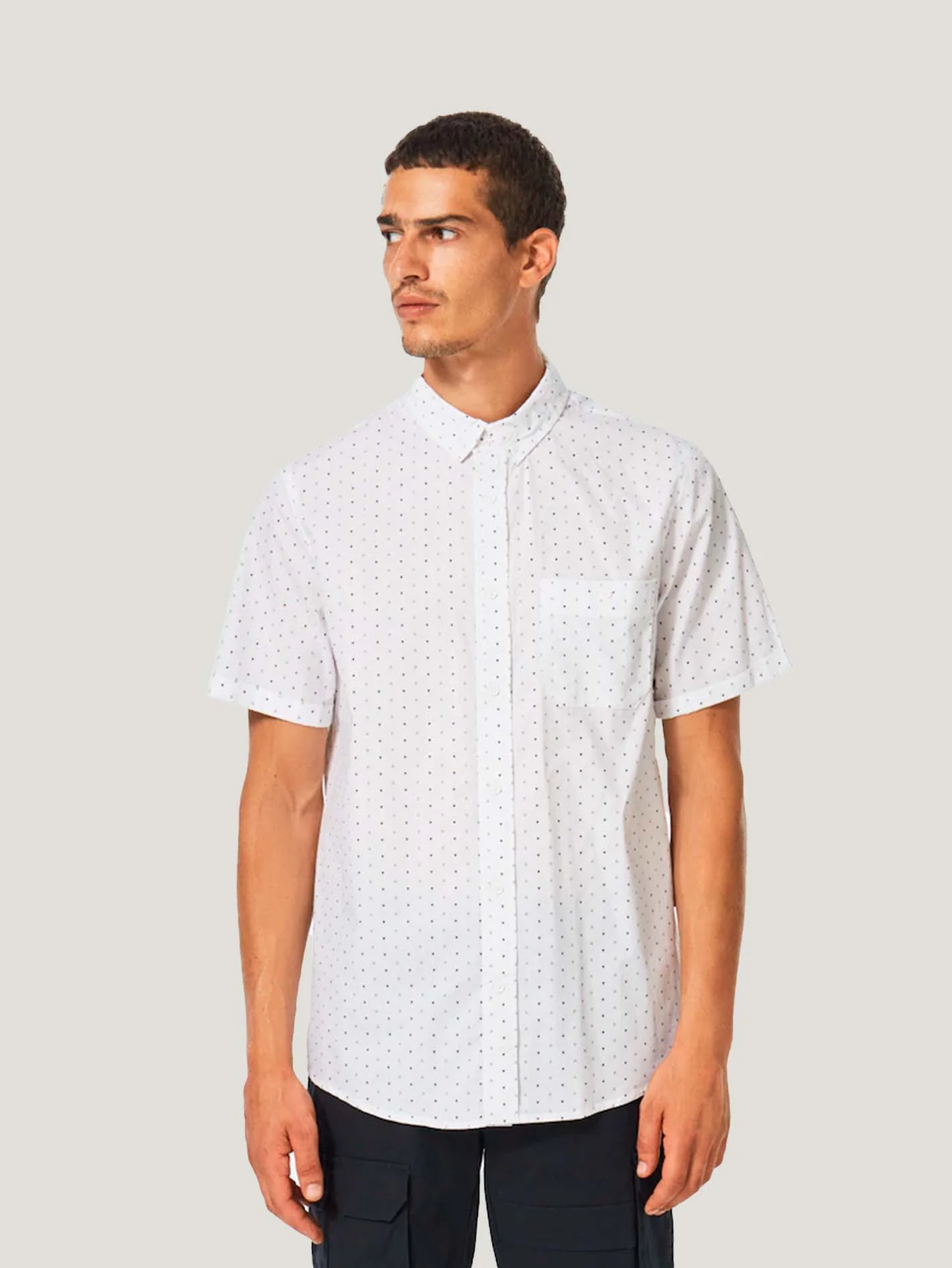 CAMISA OAKLEY HOMRE KINNEY BUTTON DOWN SS - Image 6