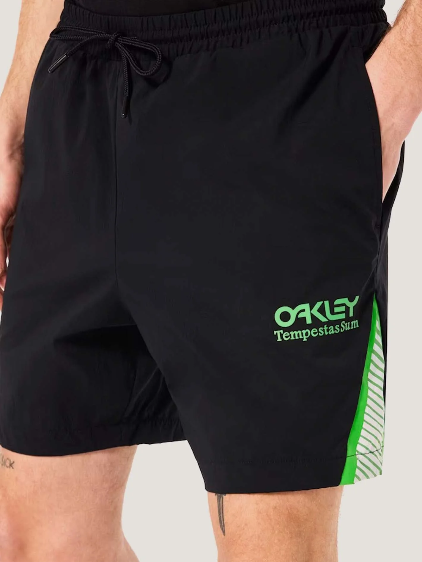 SHORT OAKLEY HOMBRE TEMPESTAS SUM SHORT - Image 4