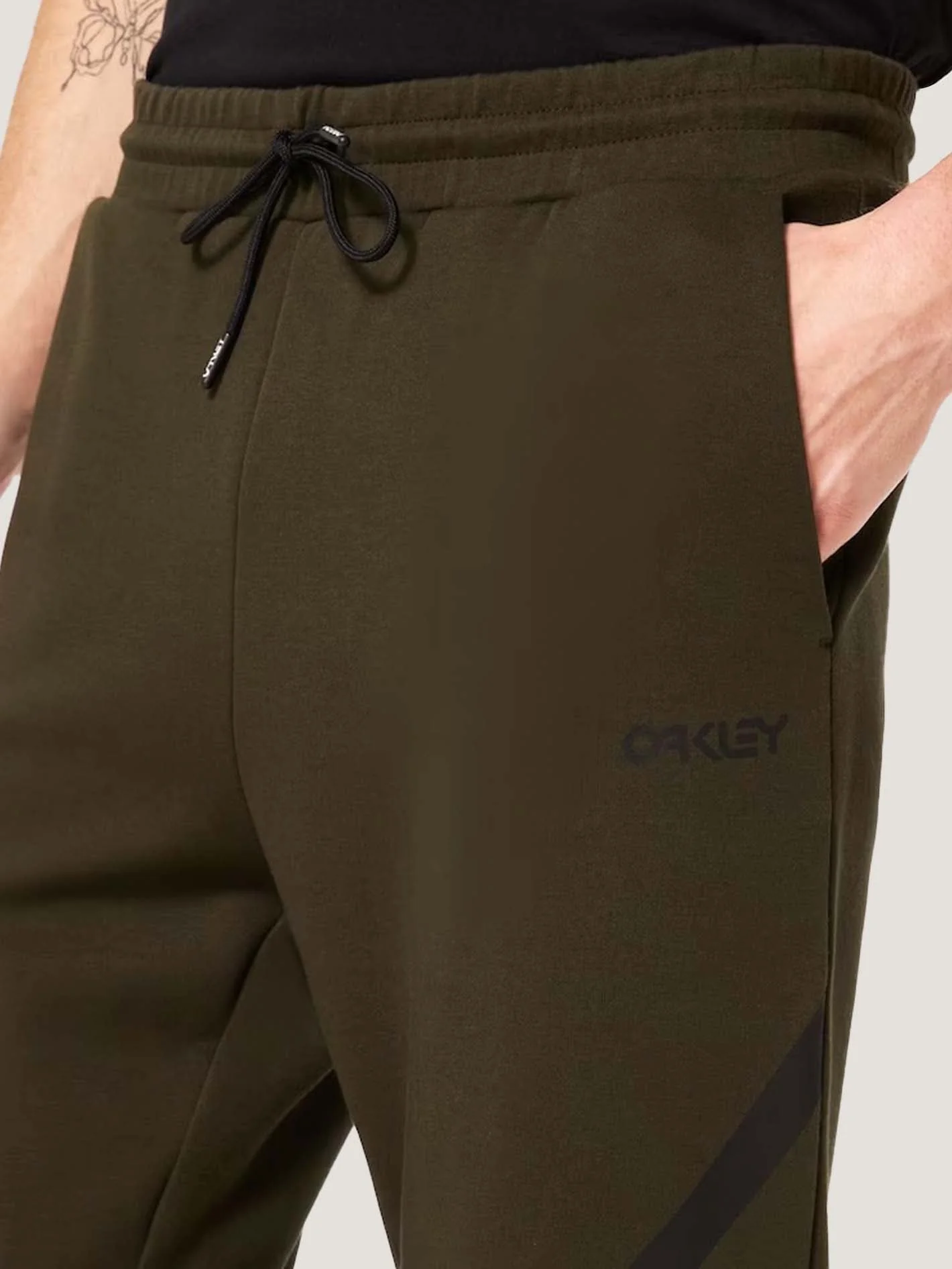 PANTALON BUZO OAKLEY HOMBRE ROAM COMMUTER SWEATPANTS - Image 12