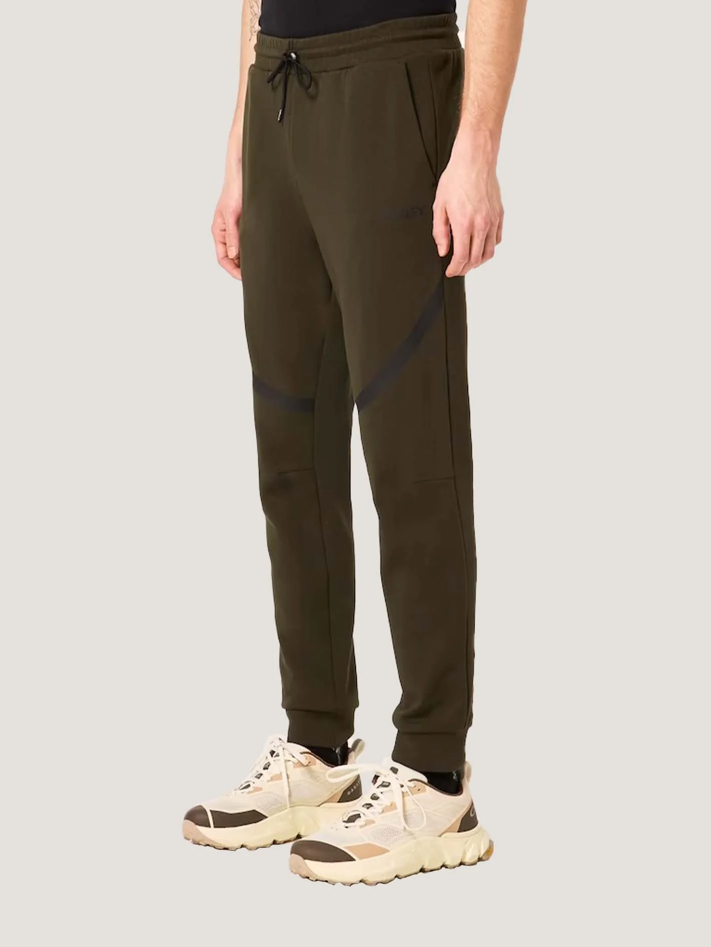 PANTALON BUZO OAKLEY HOMBRE ROAM COMMUTER SWEATPANTS - Image 14