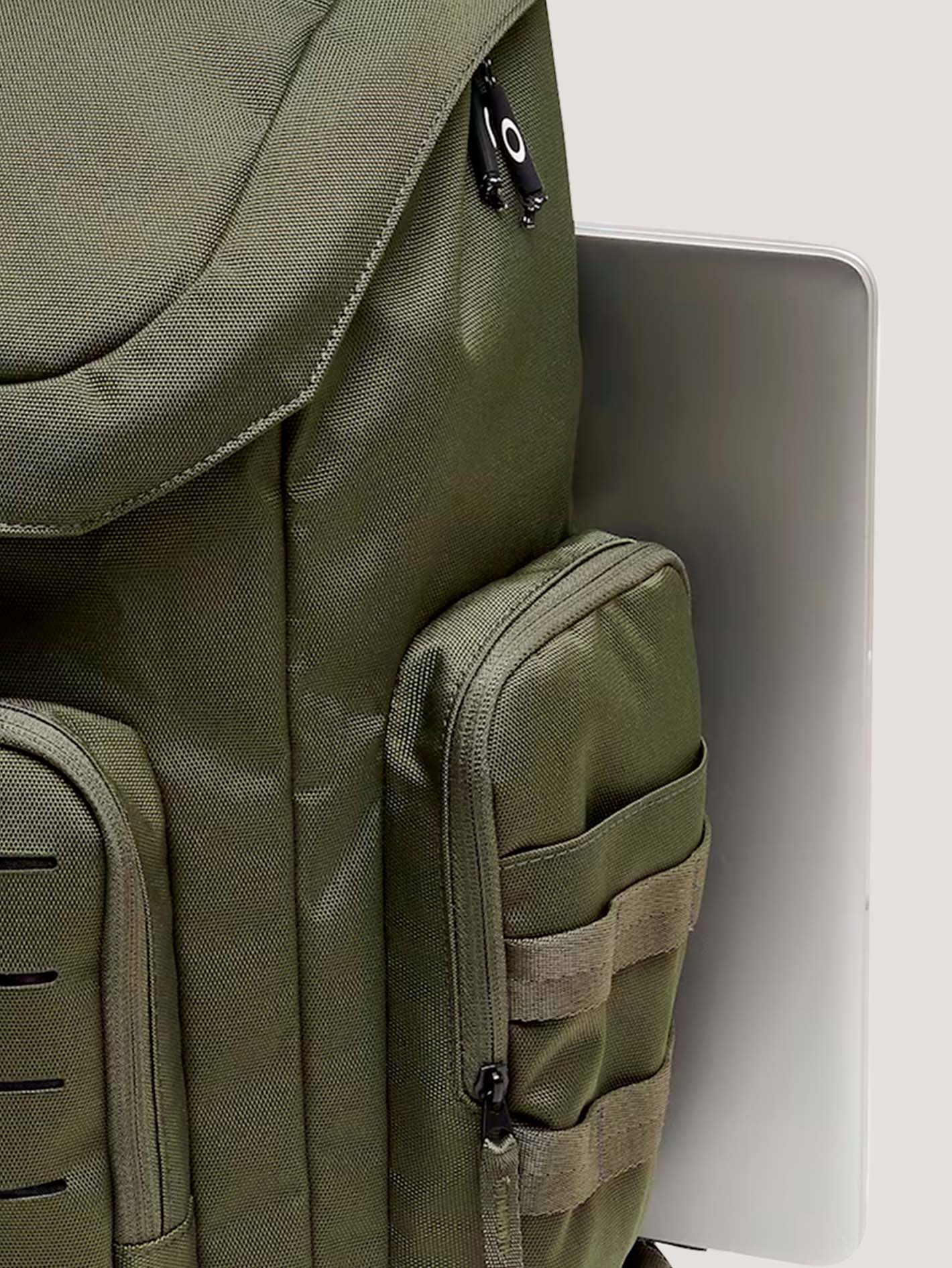 MOCHILA OAKLEY Urban Ruck Pack - Image 14
