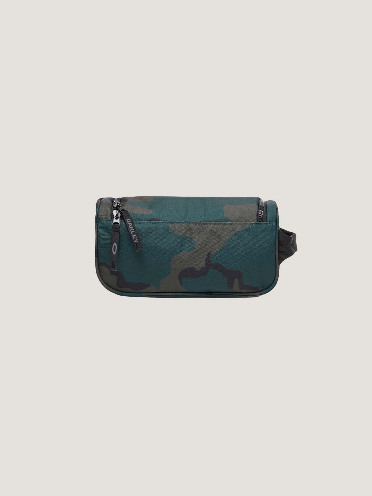 NECESER OAKLEY HOMBRE ENDURO BEAUTY CASE - Image 10