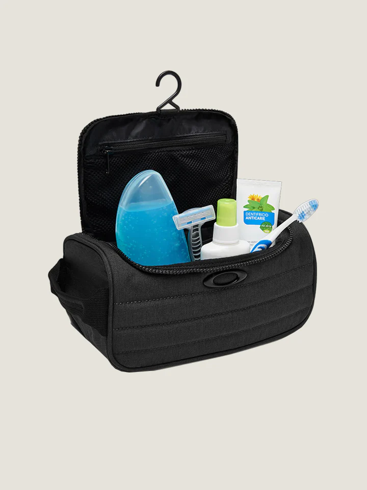 NECESER OAKLEY HOMBRE ENDURO BEAUTY CASE - Image 17
