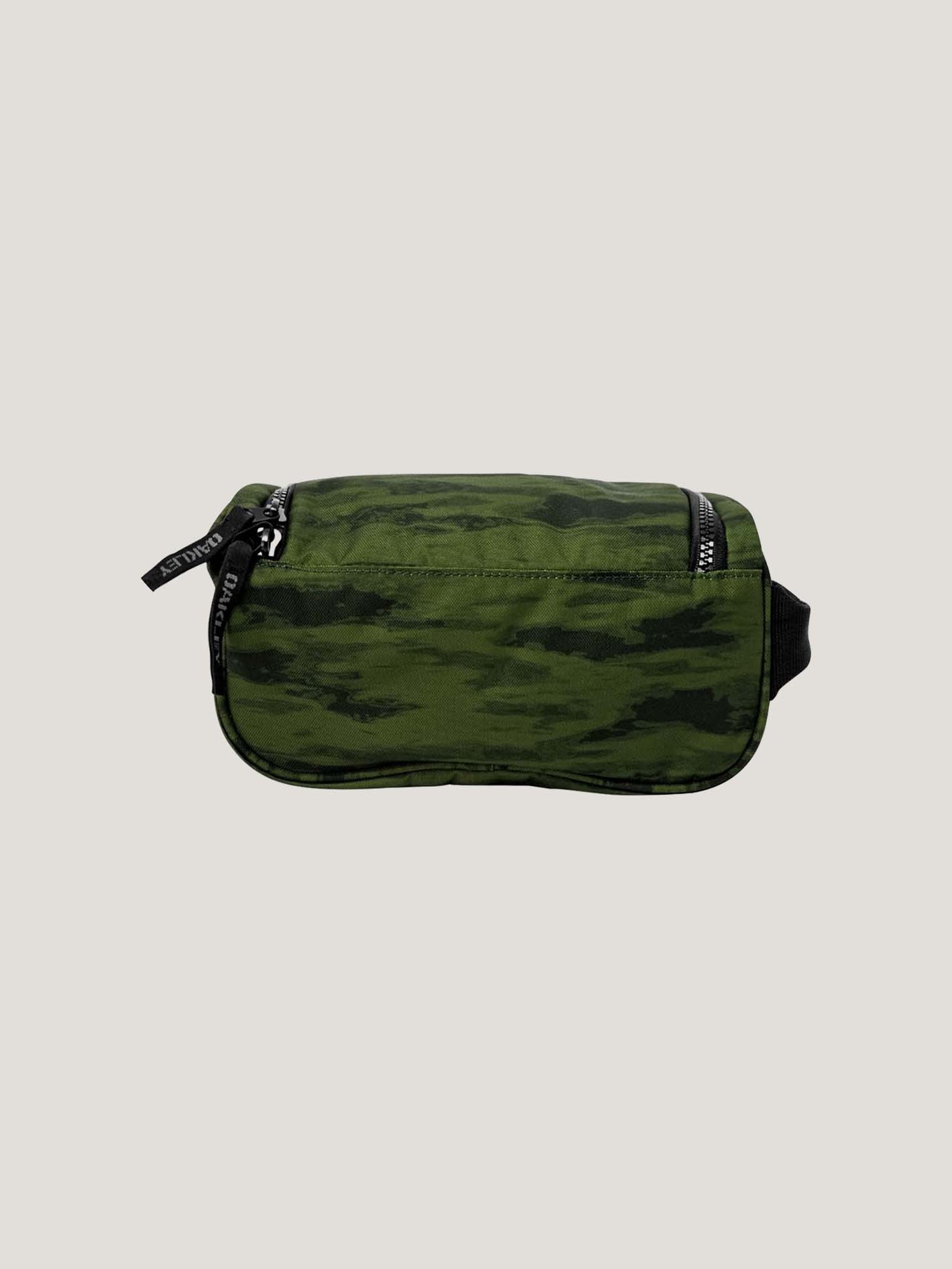 NECESER OAKLEY HOMBRE ENDURO BEAUTY CASE - Image 3