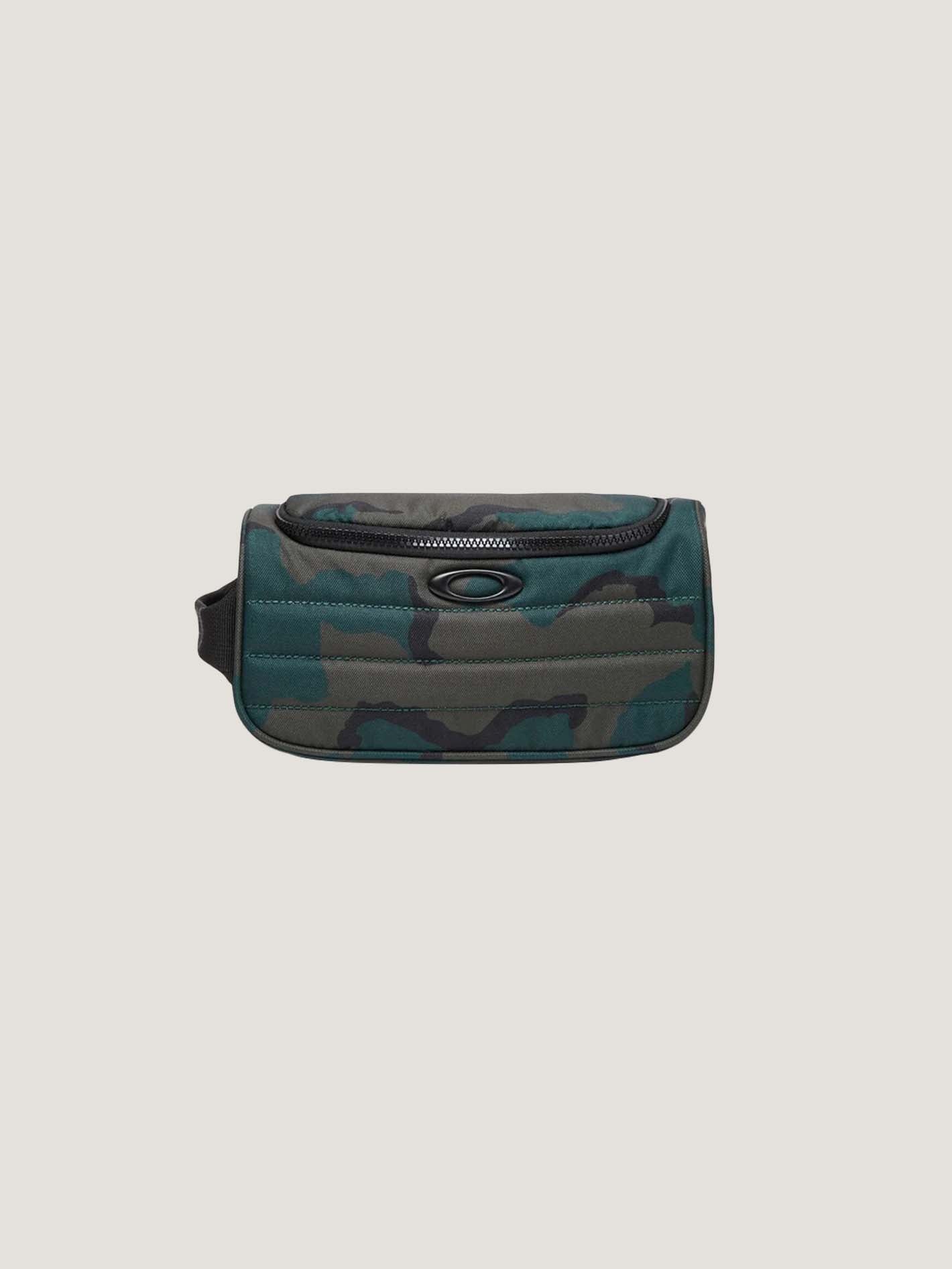 NECESER OAKLEY HOMBRE ENDURO BEAUTY CASE - Image 9