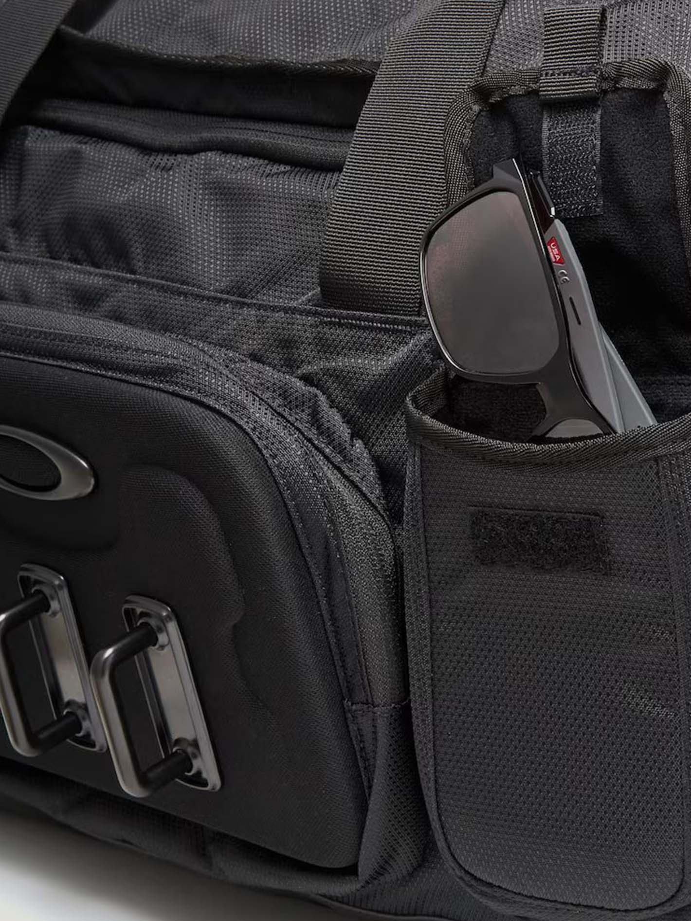 MALETIN OAKLEY HOMBRE URBAN RUCK RC DUFFLE - Image 13
