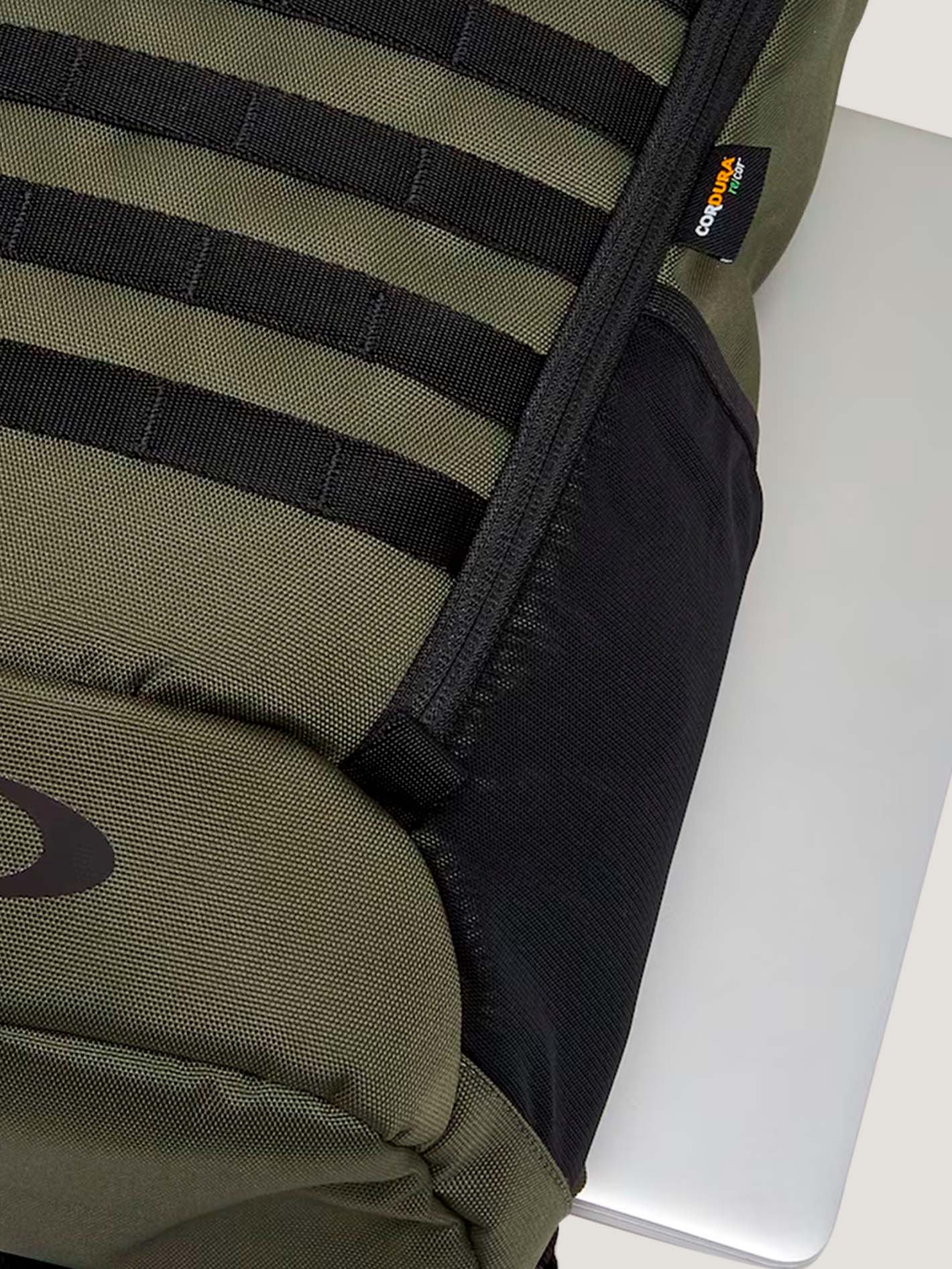 MOCHILA OAKLEY URBAN PATH RC 25L BACKPACK - Image 12
