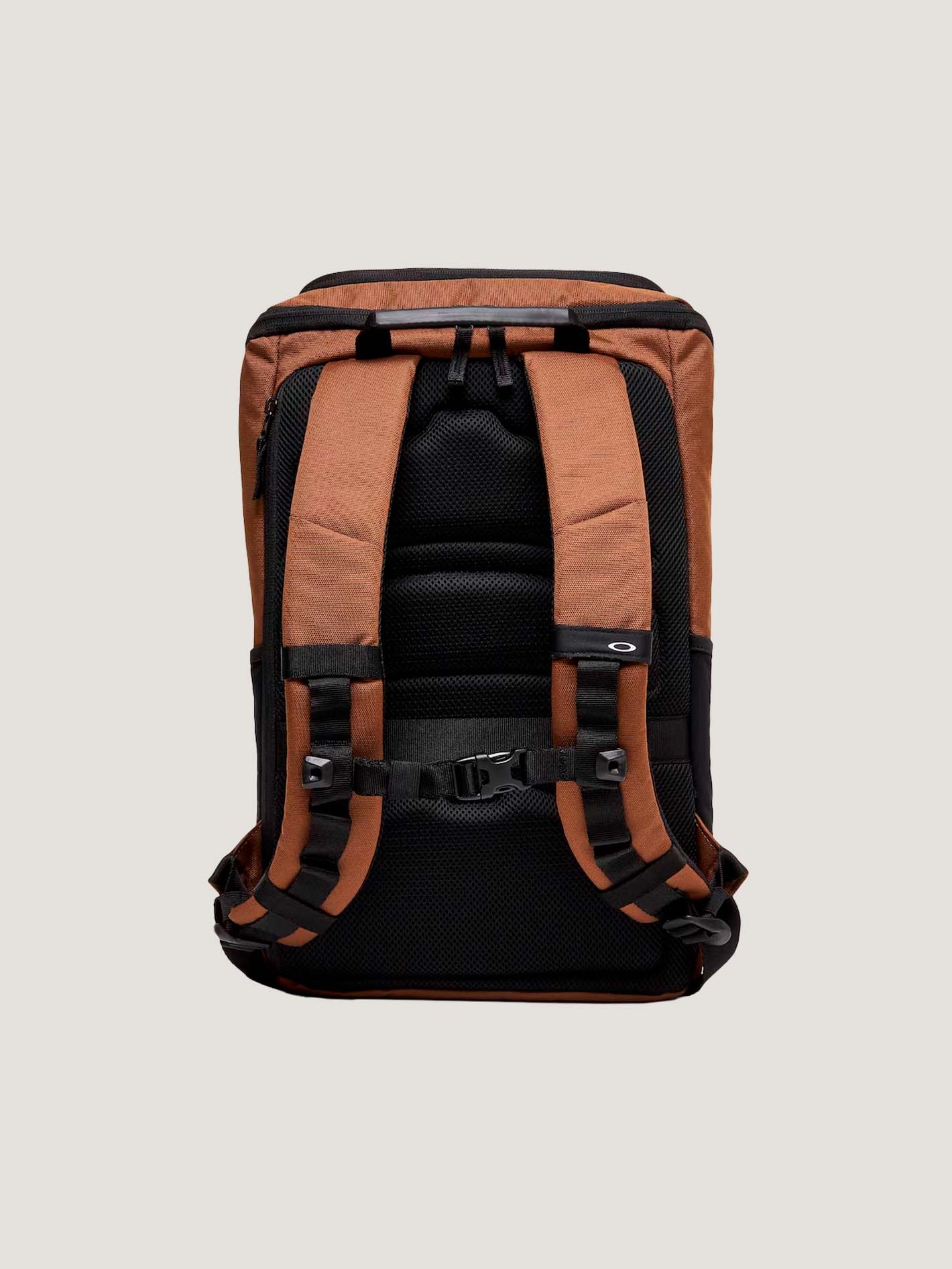 MOCHILA OAKLEY URBAN PATH RC 25L BACKPACK - Image 6
