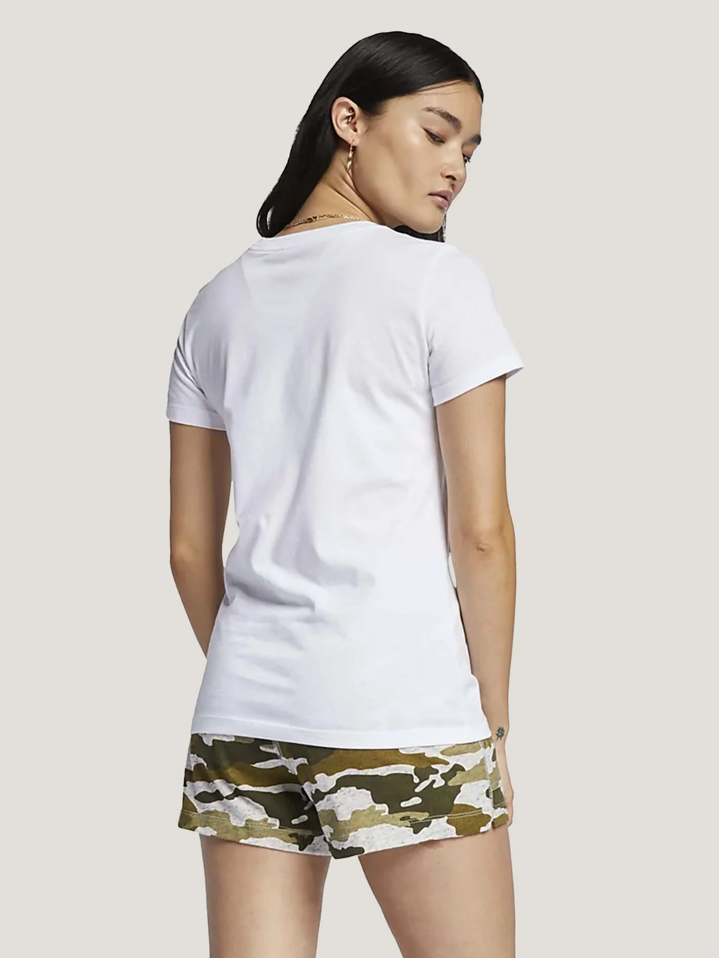 POLO M/C NIKE MUJER W NSW TEE ESSENTIAL - Image 4