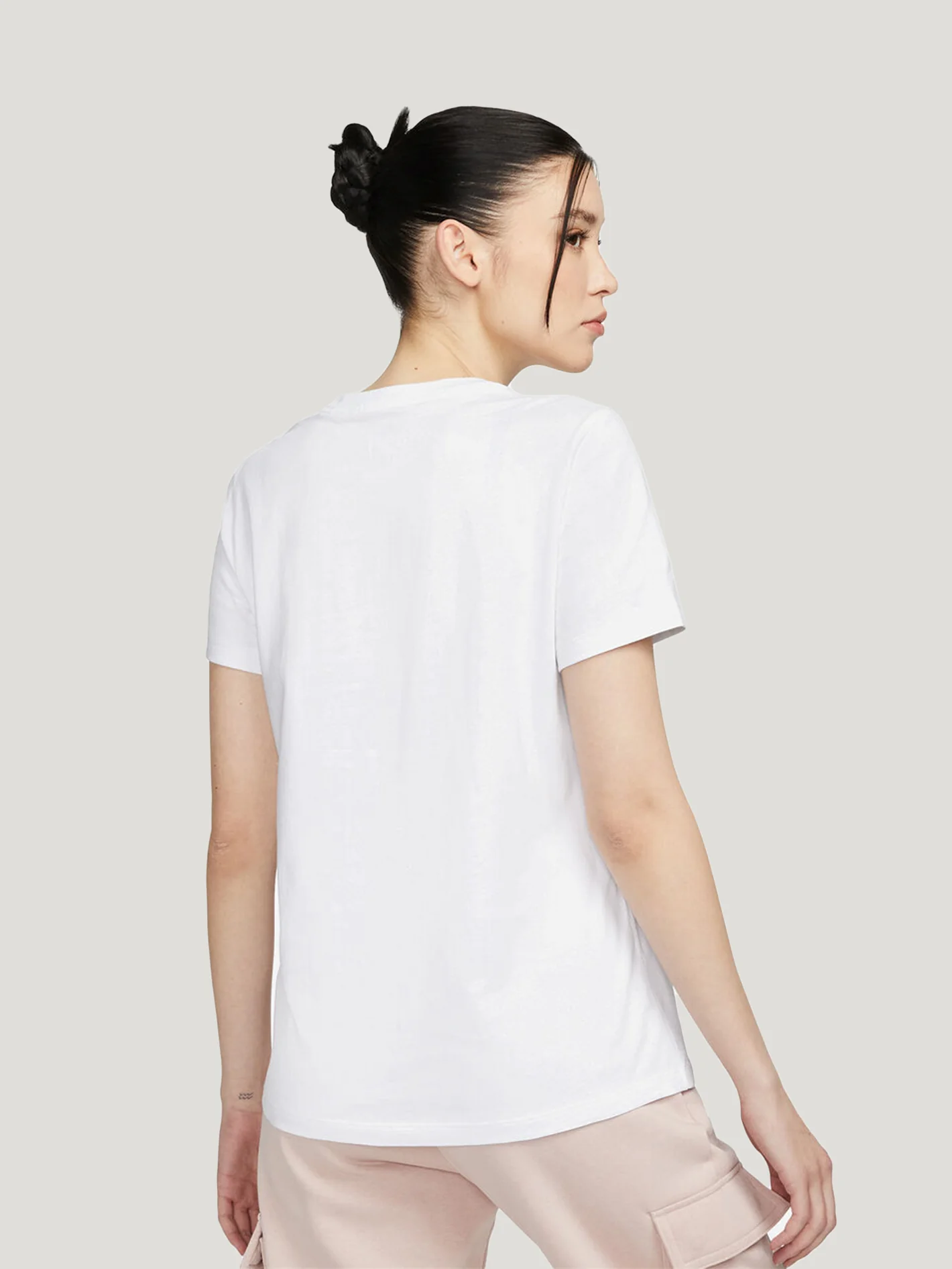 POLO M/C NIKE MUJER W NSW TEE SS VDAY - Image 2