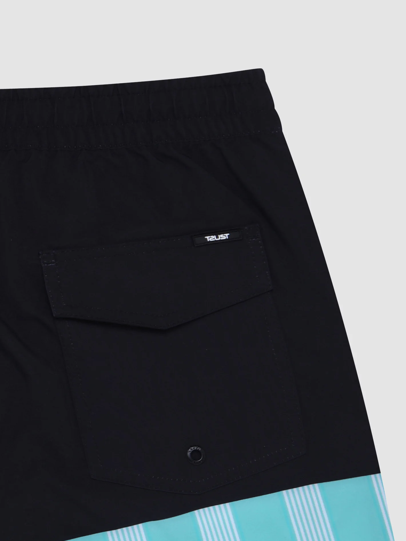 SHORT TRUST HOMBRE GALAGA VOLLEY 17" - Image 3
