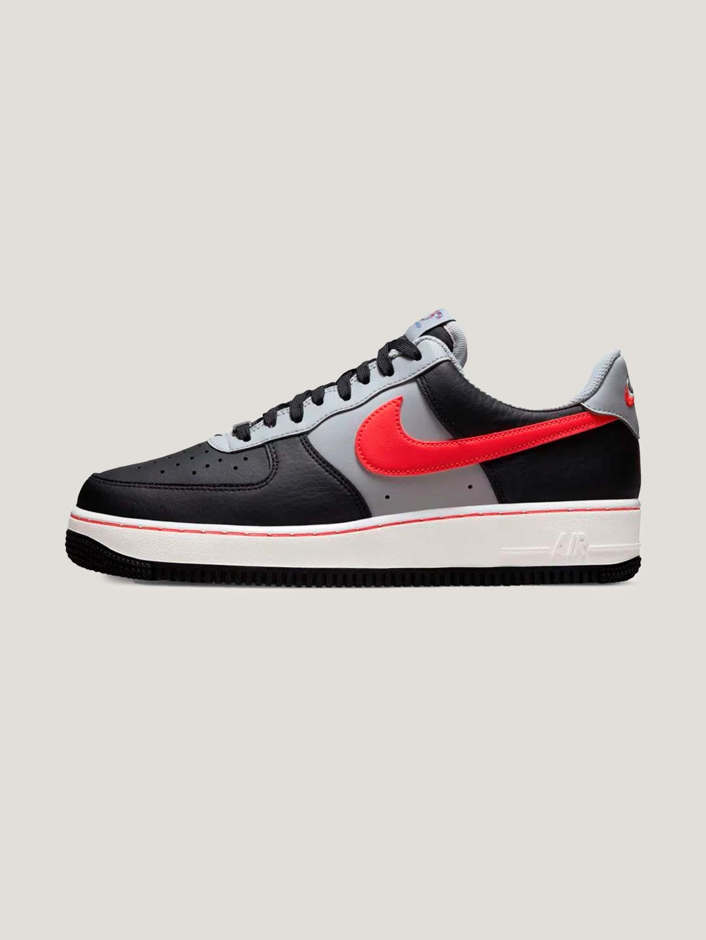 ZAPATILLA NIKE AIR FORCE 1 '07 LV8 EMB