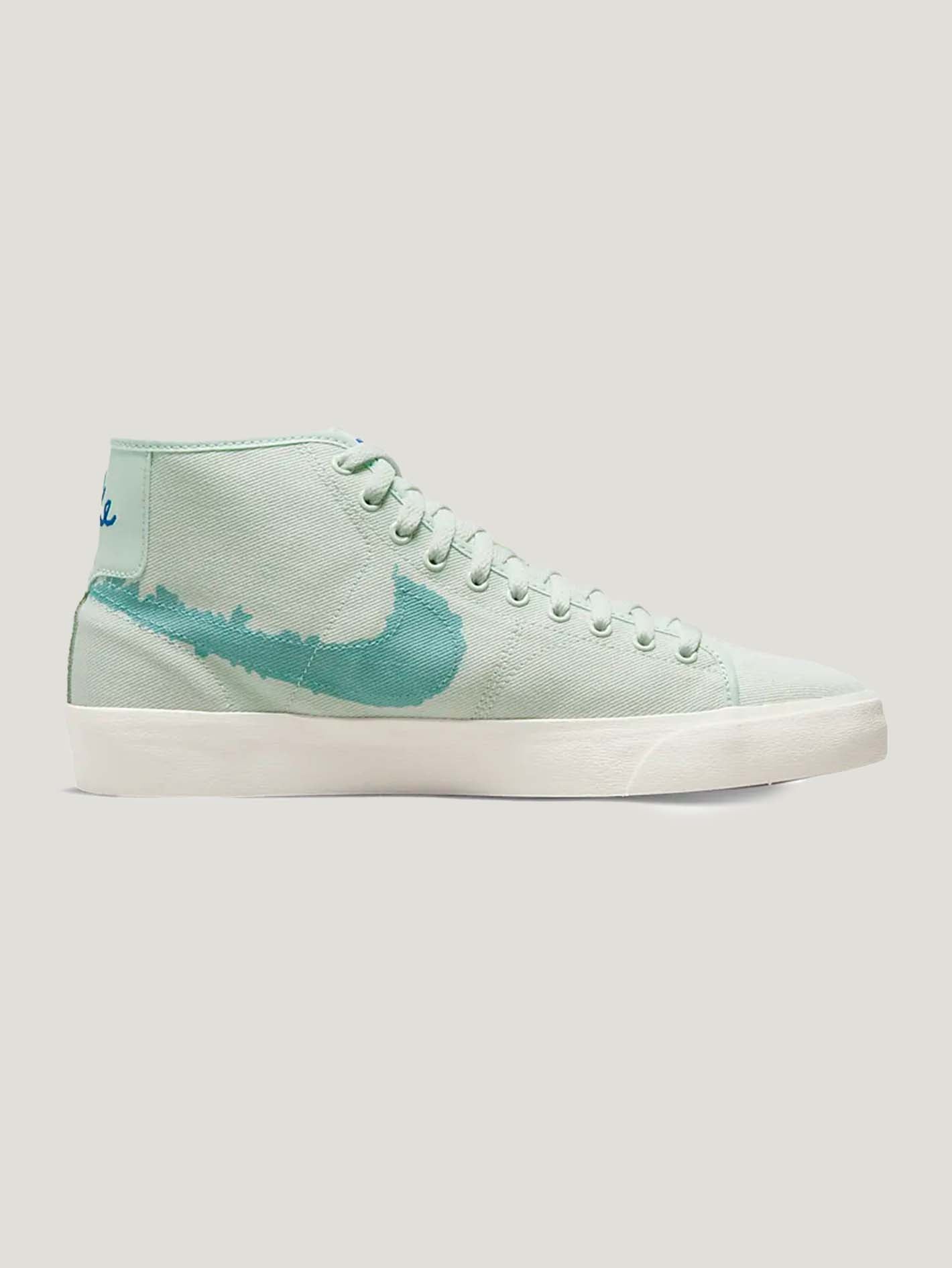ZAPATILLA NIKE SB HOMBRE BLZR COURT MID PRM - Image 4
