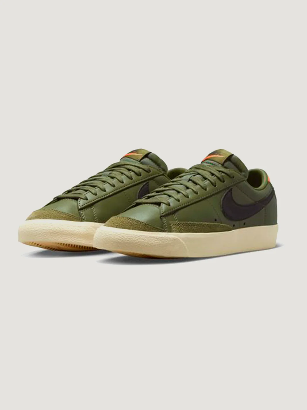 ZAPATILLA NIKE MUJER WMS W BLAZER LOW '77 - Image 2
