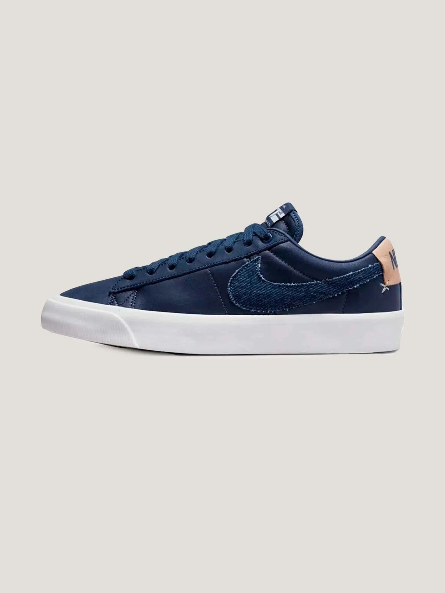 ZAPATILLA NIKE HOMBRE ZOOM BLAZER LOW PRO GT PRM - Image 2